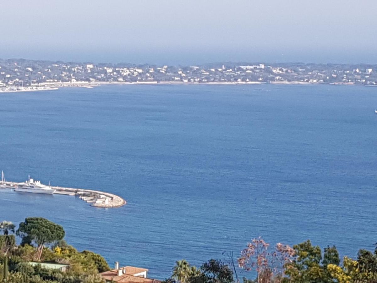 Villa Alamp#Supercannes #Golfejuan #Cannes #Mediterraneanpanoramicview #Piscine #Rooftop # Verymodern #Openliving #Closebeach #Closecapantibesヴァロリス エクステリア 写真