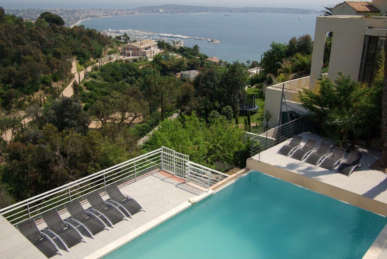 Villa Alamp#Supercannes #Golfejuan #Cannes #Mediterraneanpanoramicview #Piscine #Rooftop # Verymodern #Openliving #Closebeach #Closecapantibesヴァロリス エクステリア 写真